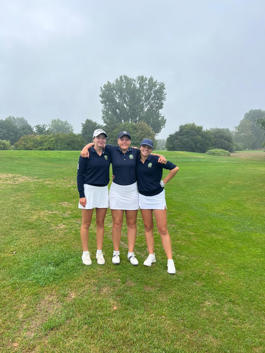 Golf_Seddin's tweet photo. Die AK18 Mädchen des @Golf_Seddin (Laura Knieß, Jette Halbach, Emely Kintzel) gewinnt in Kallin das 1. Brutto mit 157 Schlägen.
.
#golfturnier #jugendliga @golf_seddin https://t.co/Gtvc7453e3