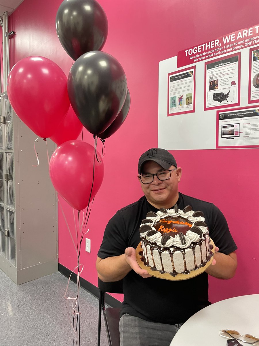 Amanda Martinez tweet media