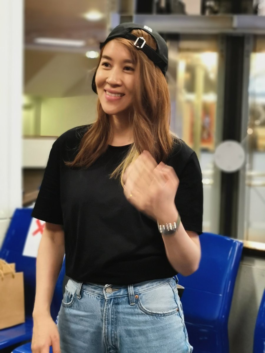 PLOY_cCfm's tweet photo. อย่างน้อย 5 ปี ที่ไม่เจอเชียร์บอกเลยว่าการเจอครั้งนี้ทำให้เรารู้ว่าเรารักคนไม่ผิด เชียร์จำทุกคนได้ อยากบอกว่ารักเหมือนเดิม อยู่ตรงนี้เสมอแหละ แฟนคลับรุ่นดึกดำบรรพ์ ผ่านอะไรมาเยอะ 😁😁😂 @CheerNy14 #HUGCHER #Cheerny14 #เชียร์ฑิฆัมพร https://t.co/YLz1wPhpRk