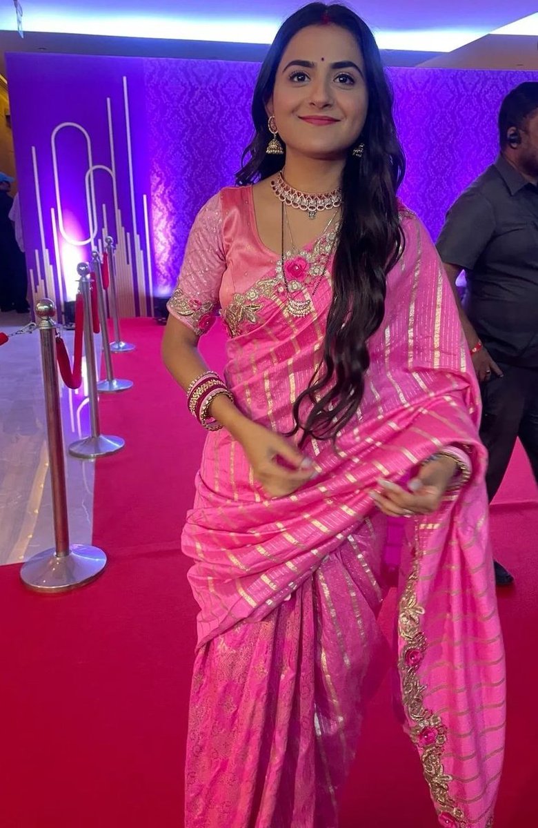 Phoenixdeba's tweet photo. Some more snaps of Debattama aka Mithai from the Zee Rishtey Awards Nomination Party.
#DebattamaSaha
#Mithai
#MithaiHindi
#Debaholics
#ZeeTV
#ZeeRishteyAwards2022 
#ZRA2022 https://t.co/T2BtlQgc2q