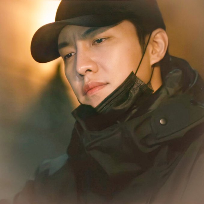 dolorem_ip's tweet photo. @flymetudmun @kdrama_menfess Kalau gini udah kenal engga  ..... https://t.co/Re7v1yr0cG