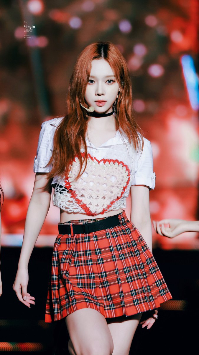 VirginSnow0101's tweet photo. 220820

#aespa #에스파 
#WINTER #윈터 https://t.co/WgEOOIUtA1