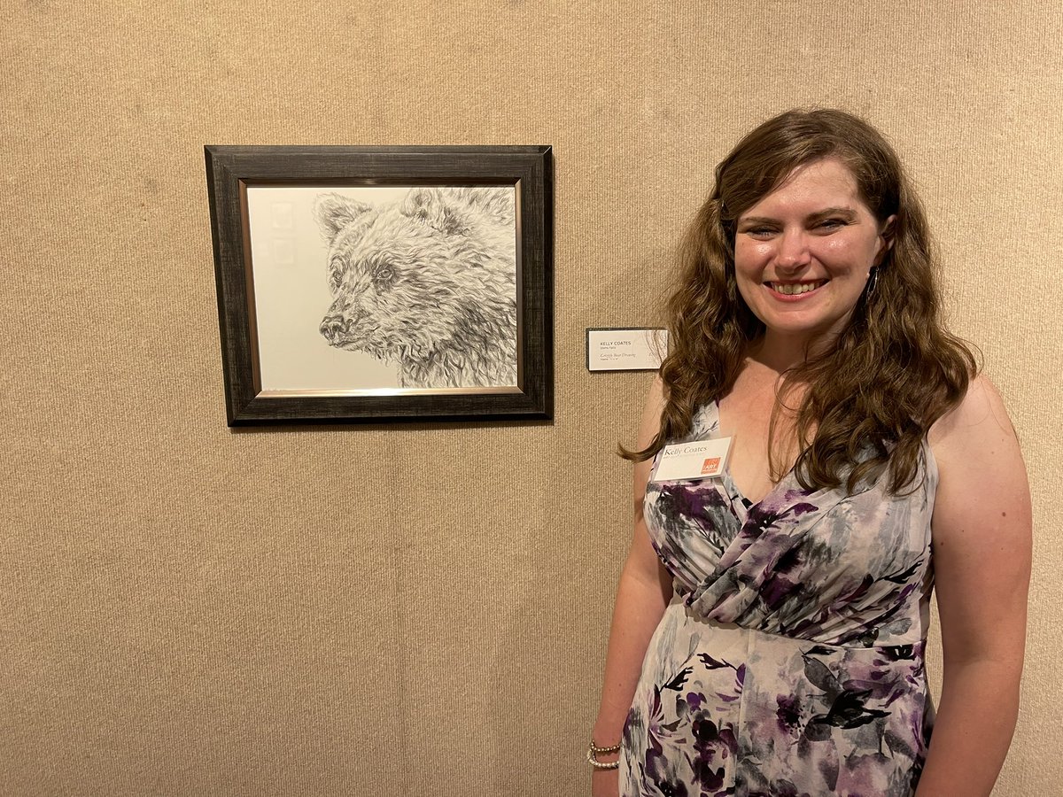 creativecoates's tweet photo. My exhibit at Art Museum of Eastern Idaho #grizzlyart #wildlifeartwork #yellowstoneartwork #animalportraits https://t.co/20xf2glSMS