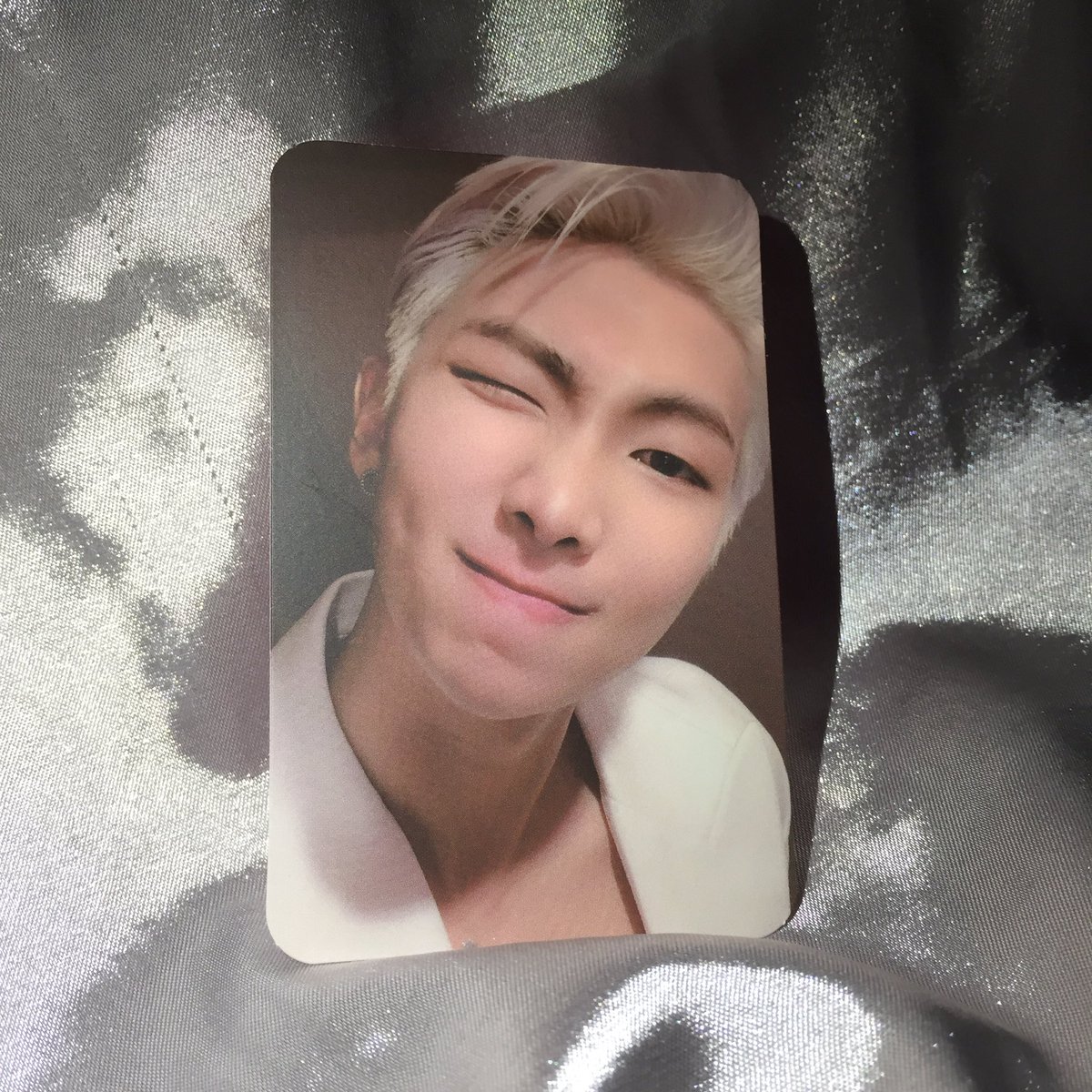 jiyanscart's tweet photo. 🛒 ꒰ wts lfb ph only ꒱ #jiyanscart 

— namjoon mots persona v2
╰ 250 (fresh pull)
╰ 10/10 condi can send pic thru dm 
╰ PAYO (prio) / can do 2 days rsrv

🖇️ mop : gcash┊mod: ggx

t. namjoon map of the soul personal version 2 rn kim namjoon mots persona v2 bts bangtan wts ph https://t.co/VAssKqmCX5
