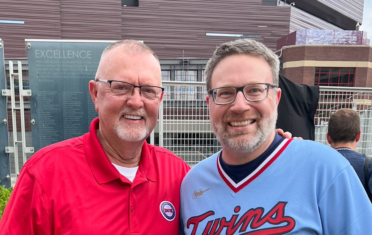 Huge thanks to <a href="/BertBlyleven28/">Bert Blyleven</a> for taking the time to speak with me and my dad last night before Gardy’s plaque unveiling at Target Field. HOFer and class act!