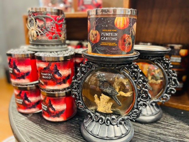 Calling our BOO CREW ➡️ right this way if you dare! 🏚️👻👀😱 The @bathandbodyworks 🎃Halloween Shop 🎃 is NOW OPEN &amp; they've unleashed ALL NEW spook-tacular products! 🧟💀🧙 Drop a 🖤 if you’re celebrating the spooky season early by heading to stores TODAY!