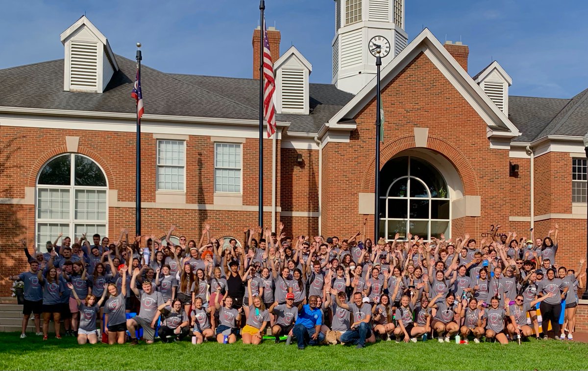 Otterbein's tweet photo. Thank you to all who participated in the 2022 Fall Service Plunge! There were over 200 students at 18 different Westerville sites at this years Fall Service Plunge! Vice Mayor Kenneth Wright welcomed students to Westerville with a speech on the importance of giving back! https://t.co/UwqAkYztpz
