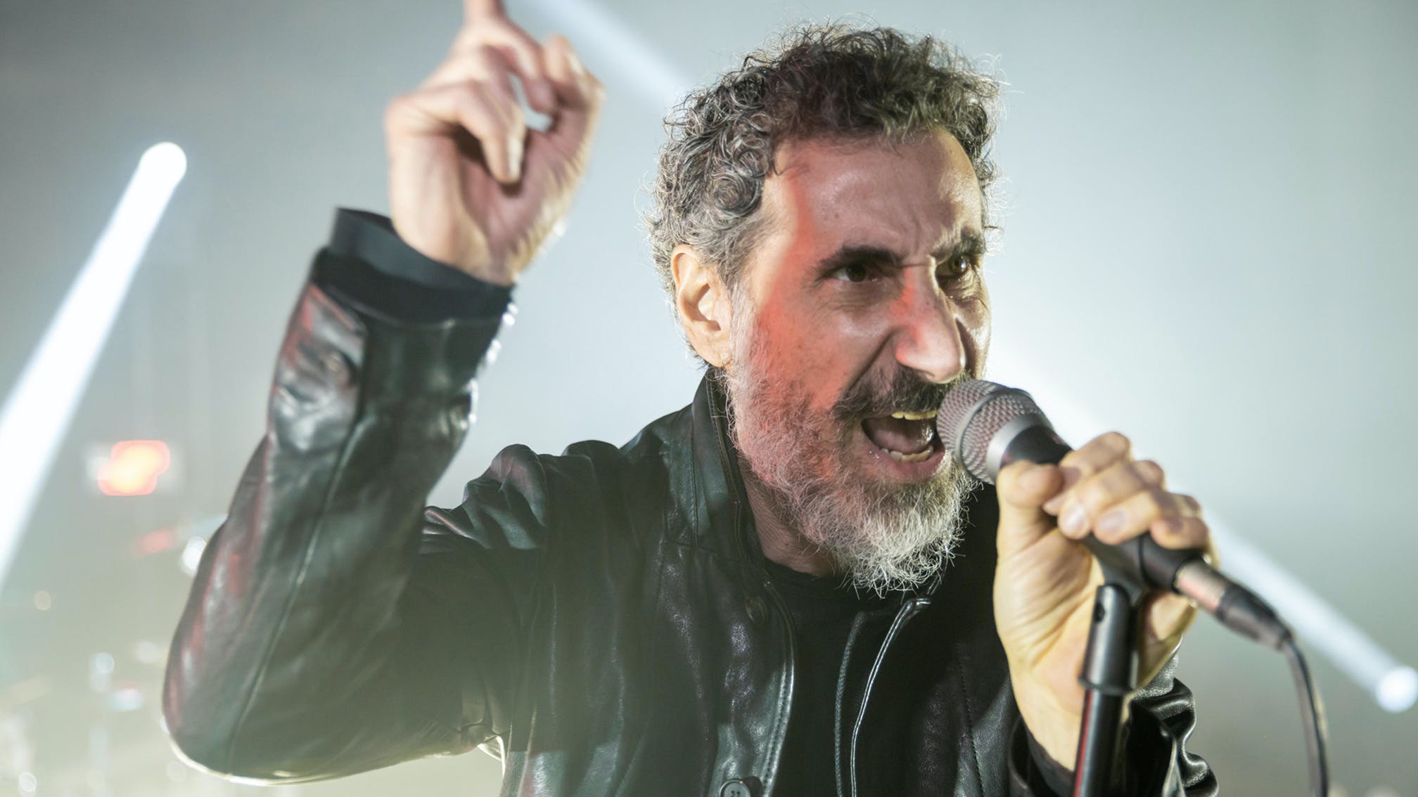 Happy Birthday !! Serj Tankian vocalista y compositor de System of a Down 