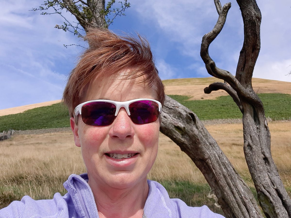 suefiz_pope's tweet photo. You gotta love a place with lots of contours!! #AHPsActive 2nd good long walk of the weekend and 2nd session for me today! #outdoorlife #armyphysio https://t.co/1HKB0SCWzx