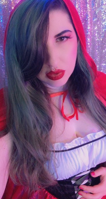 Vote for Me in the ManyVids Decade Throwback Contest  https://t.co/O1mpQzvsX7 https://t.co/DkfpPywOy<a href="/tag/mvsales"class="tags"><span>#mvsales</span></a>
