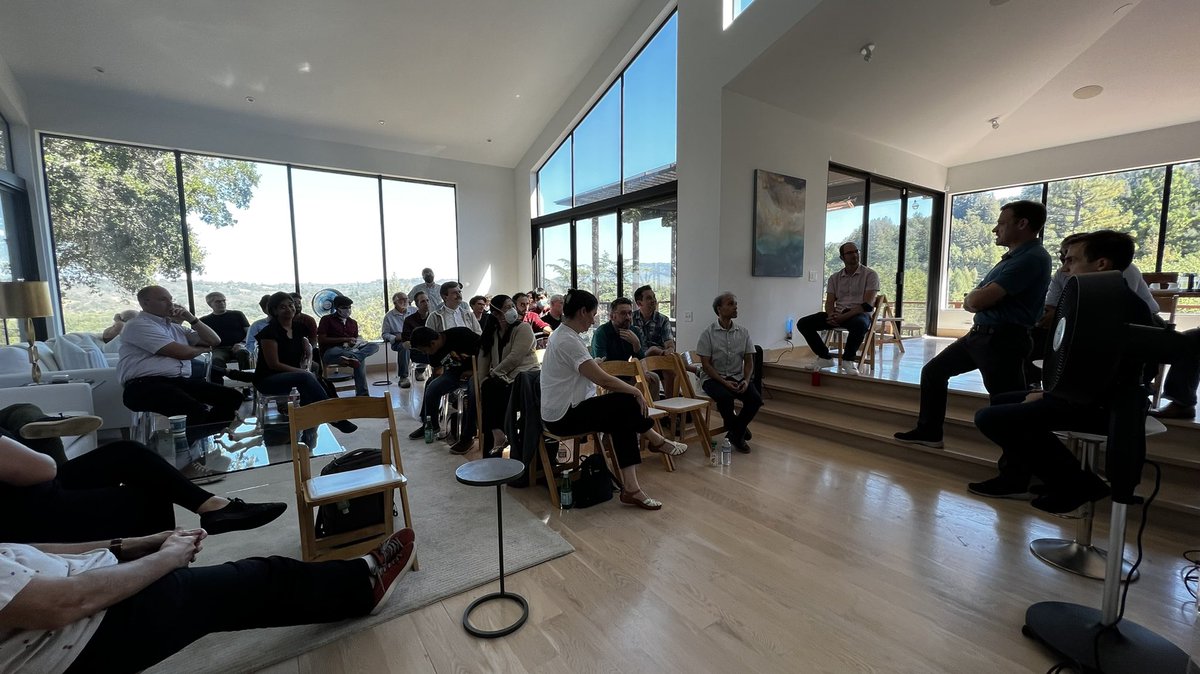 vijaypande's tweet image. It was wonderful hosting the @foldingathome &amp;amp; @PandeLab reunion, seeing old friends and colleagues.  It was striking to see how many have worked with each other after leaving the lab.  Thanks to @guha and @drGregBowman for organizing!