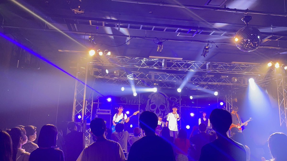 METEOR0217's tweet photo. らりる Ray Ray Let's Go ~Final~ ありがとうございました！これでMETEORもしばらくお休みです！🥲 来てくださった方、対バンしてくださった皆さん、ありがとうございました！ https://t.co/AA6HRlCxrF