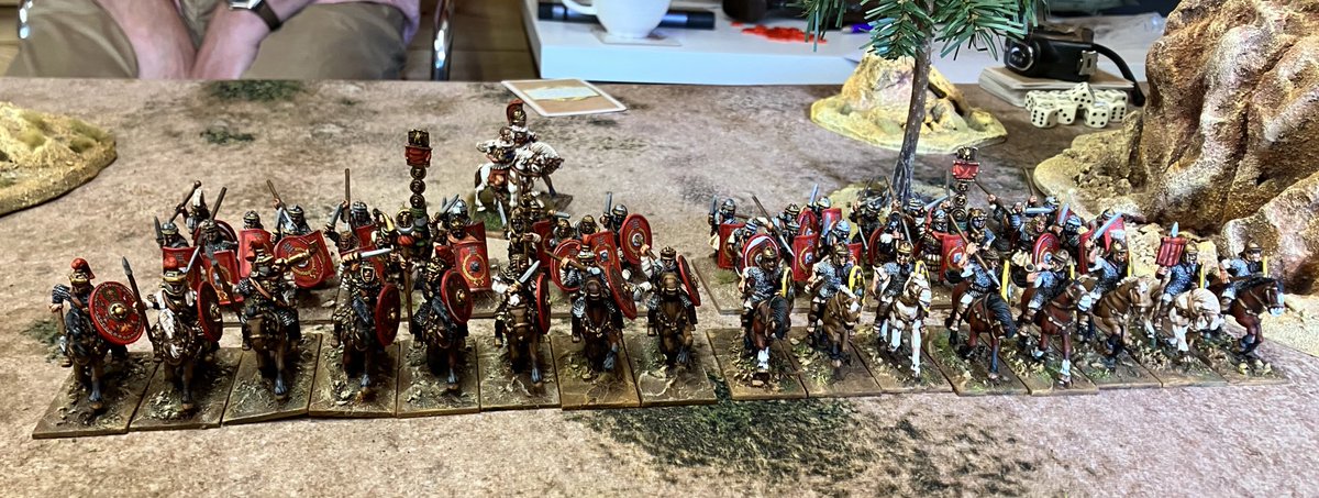 gareth_lane's tweet photo. The Battle of Issus 193AD - @WWargamers aka Gaius Pescennius Niger, deploys from column of march into full battle formation. Ian’s chosen battle plan was Flanks Adance, so he would be holding the centre, while probing the enemy on each wing.
#28mm #romancivilwar https://t.co/2pvn8iKJP8