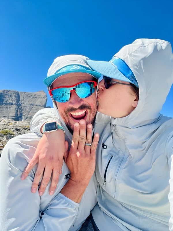 ChelseyDC's tweet photo. My sister just cemented her position as "coolest person I know" by proposing on a mountain top.

He said "YES!"

Lynsey &amp; Dan, I've loved watching you build your lives together in a way that is so beautifully and uniquely "you"...and I can't wait to see what comes next!

💛💛💛 https://t.co/v17tdIuVan