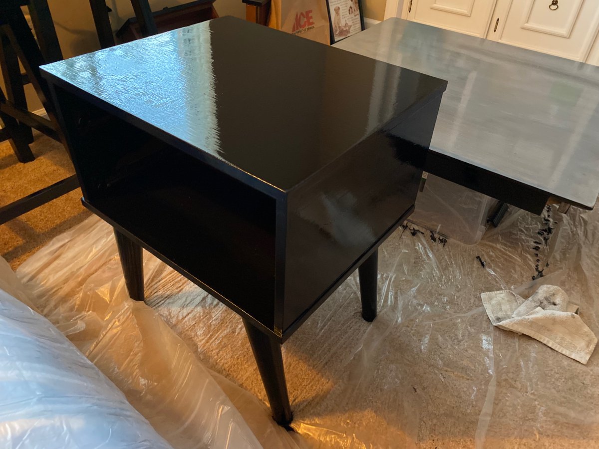 dwmcclain's tweet photo. Destressing by refinishing furniture https://t.co/S40HiTLeqV