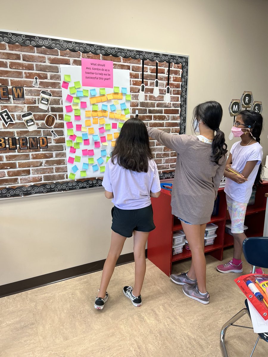 MrsGordonKMS's tweet photo. 3 days into the year and we have already had some great conversation about class norms and impressive problem solving! Way to go 6th graders! @KarrerMS #bettertogetherDCS https://t.co/n7SNRYQFFU