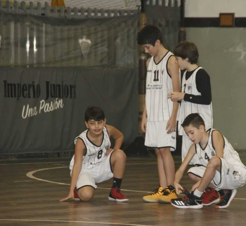 👧👦 Día de la niñez 🤍🖤

Apoyar sus sueños, acompañar sus proyectos y estar en cada paso del camino. 

¡Feliz día! Que tengan una infancia plena y feliz 🤍🖤