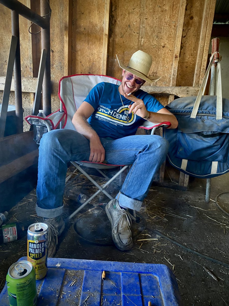 jaxson177's tweet photo. 23 and kid free 🤞🤞 https://t.co/zaBp4ftUGU