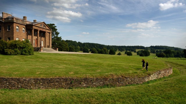 Research into #WalledGarden &amp; #PleasureGrounds <a href="/NTBerrington/">Berrington Hall</a> has revealed their rarity &amp; significance, particularly curved walled garden built in 1783 to #CapabilityBrown's design. A new project to conserve &amp; restore his final #landscape is underway. bit.ly/2CSAa9f