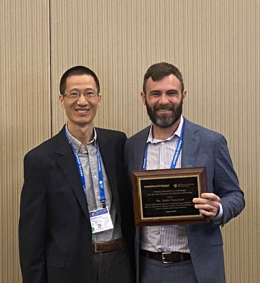 Trakselis's tweet photo. Congratulations to Jim Galligan @galliganlab @uarizona for being awarded the ACS Chemical Research in Toxicology Young Investigator award! @acschemtox @ChemResTox #TOXI #ACSFall2022 https://t.co/PYa6jWkHFR