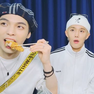 ( 헋..  !! 진영이다!! )