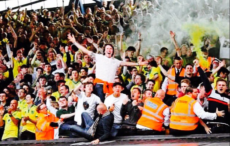 Awaydays23's tweet image. ON THIS DAY 2016: Norwich City celebrating at Ipswich Town #OTBC #NCFC