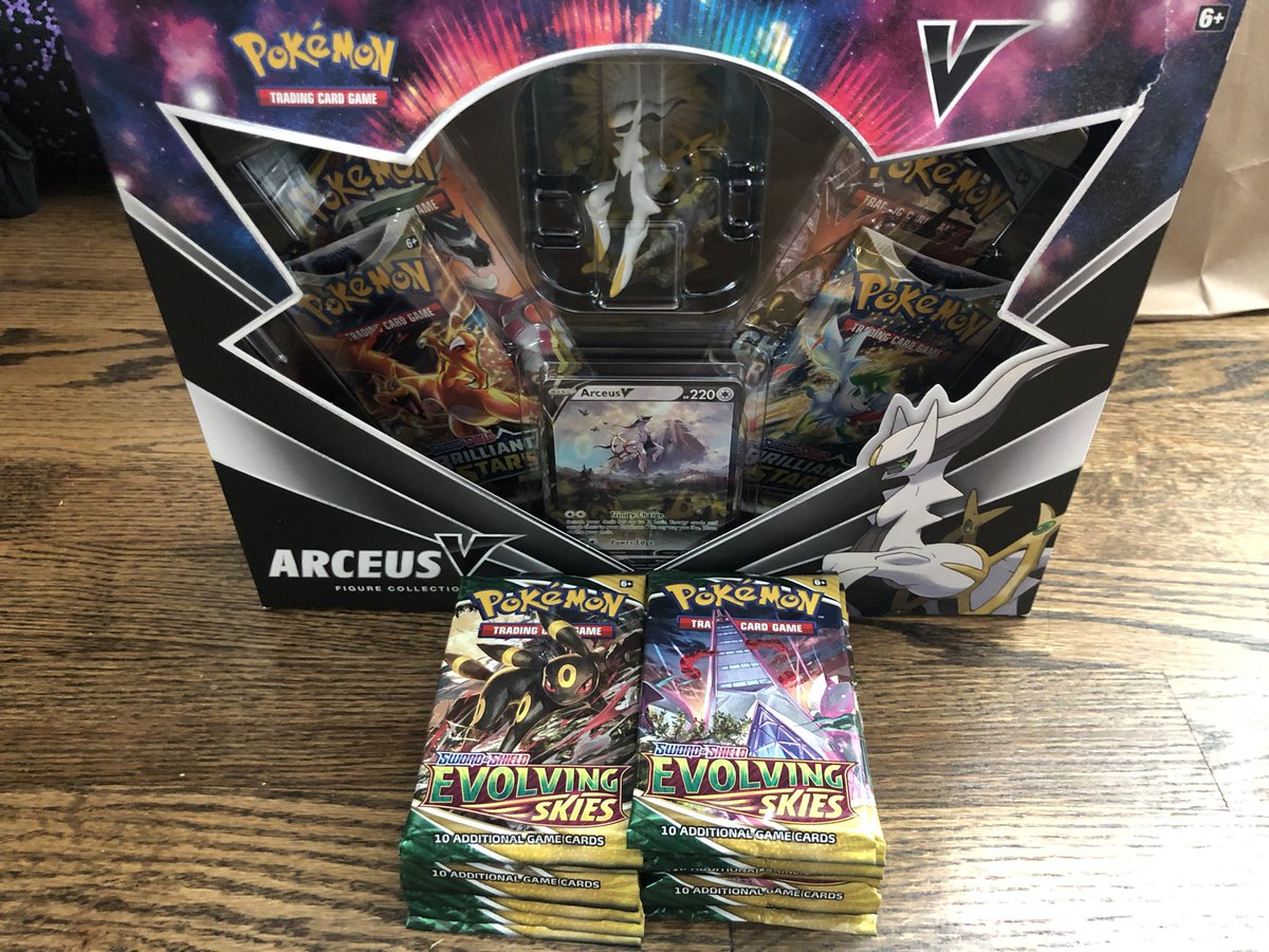 MrMarsPokeGym's tweet photo. Let’s try this again! Going live on YouTube at 6pm today 8/21. Come hang out! 3rd Gym Badge In Lets Go Pikachu and Evolving Skies Alt Art Hunting Toda... https://t.co/XTa9gk0Lk3 via @YouTube https://t.co/u62j3xhnXG