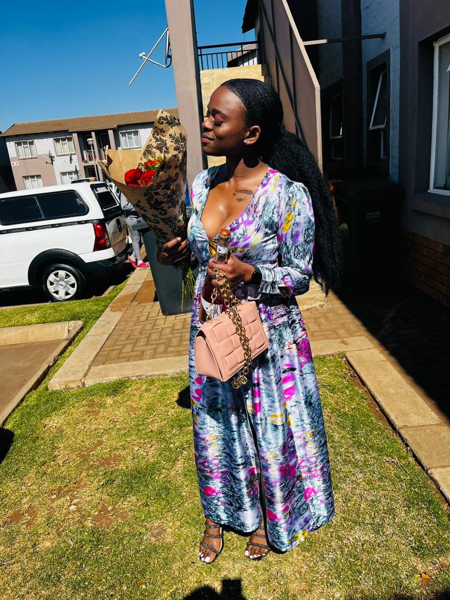 1912onlineradio's tweet photo. Happy birthday to our Ground Breakers Show Host Kamo uhole darling and may God bless you and grant you many more years of blessings ❤️❤️🎂🎂🎂🎂🥂🥂🥂🍾🍾🍾🍾🍾 
You can catch her show every weekdays at 12:00noon till 15:00 https://t.co/s9LvsLrXz8