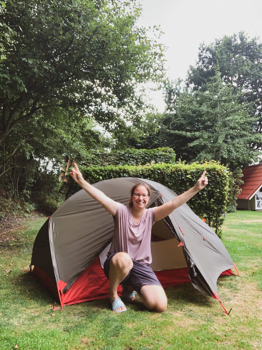 WandelMaara's tweet photo. Zo, de kop is eraf! De eerste dag op het Westerwoldepad zit erop. De campingbeheerdster geloofde niet dat ik al 31 was. Ben benieuwd of ze dat op de laatste camping ook nog zeggen. 🤣 #westerwoldepad #ergaatniksbovengroningen https://t.co/y4dY4wJhqd
