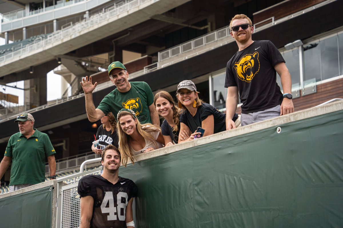 BUFootball's tweet image. All about family 🐻

#SicEm | #BUncommon