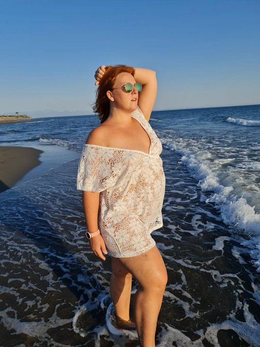 I like to be photographed at sunset, the skin seems golden. https://t.co/ffvjdtsaJV