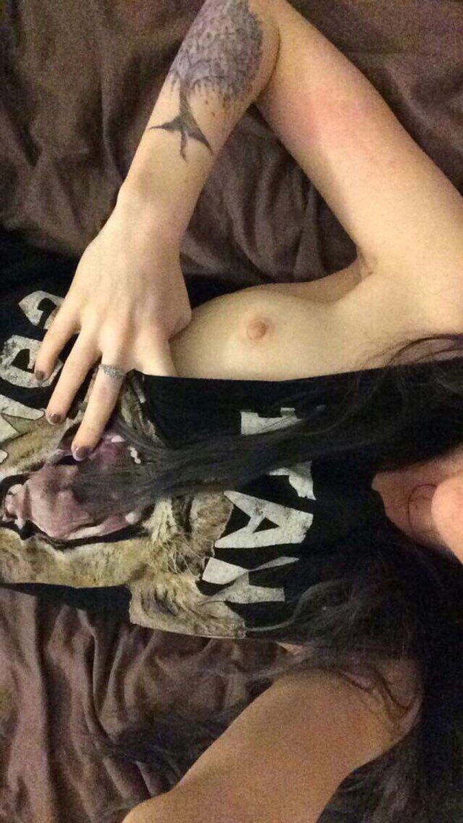 sandra981279192's tweet photo. Rt then dm for a pic https://t.co/m9nHLQ164H