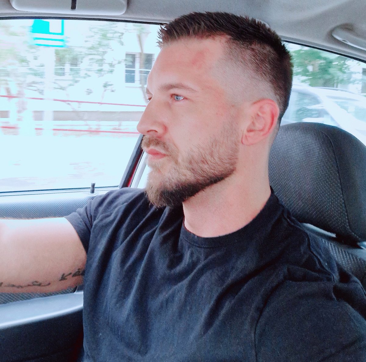 Love this haircut🔝
 Free⬇️

onlyfans.com/hadess_fit

@FrenchGaymer @Pollas_lefa2
@HotMaleStuds @Hotgaymen4 @gavinperry60 @pman43  @gayporncrushes @HottieMcHotStuf @DamnHotBod @aussietrbl  @gavinperry60  @ColtGrainger @sweatyjock