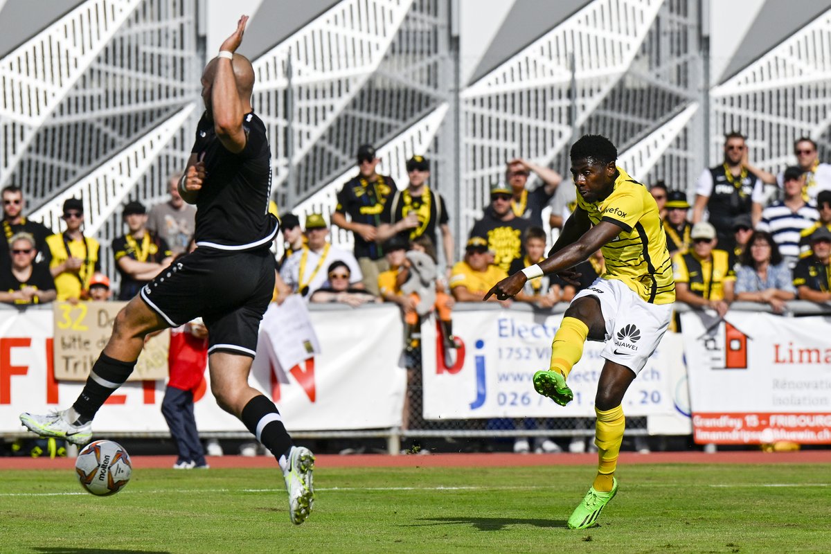 BSC_YB's tweet photo. YB gewinnt das Cupspiel gegen den FC Schoenberg mit 10:1. Fรผr Schoenberg traf sehenswert Faria zum zwischenzeitlichen 1:8, fรผr YB schossen Jankewitz, Nsame (3), Monteiro (2), Chaiwa, Ugrinic, Benito und Imeri die Tore ๐๐ค
#BSCYB #FCSYB https://t.co/yvIVLkc4Dl