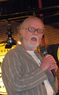 ナイトライダー
夜空を見るたび思い出せ 