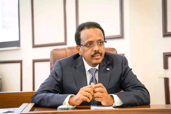 Sh_karoon's tweet photo. #Somalidu waa dad marka ina adeerkood tilinaayo muwaadiniin wada ah marka laga guulaystana mucaarad wada ah💯💯
@M_Farmaajo @HassanSMohamud walee midkiina meel ma gaadho inta  umadda noocan ah idin taageerayso https://t.co/vGAVRFfIe6
