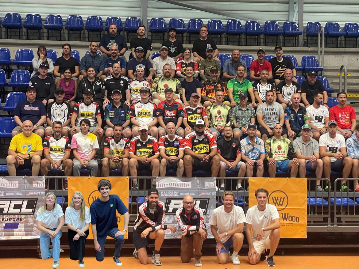 Toinedufroid1's tweet photo. Wat een legendarisch weekend! Cornhole is niet meer te stoppen… Live op ESPN met de godfather of Cornhole en nieuwe vrienden gemaakt uit 12 verschillende landen… epic!

@WickedWoodGame1 https://t.co/ALdvMDEjEc