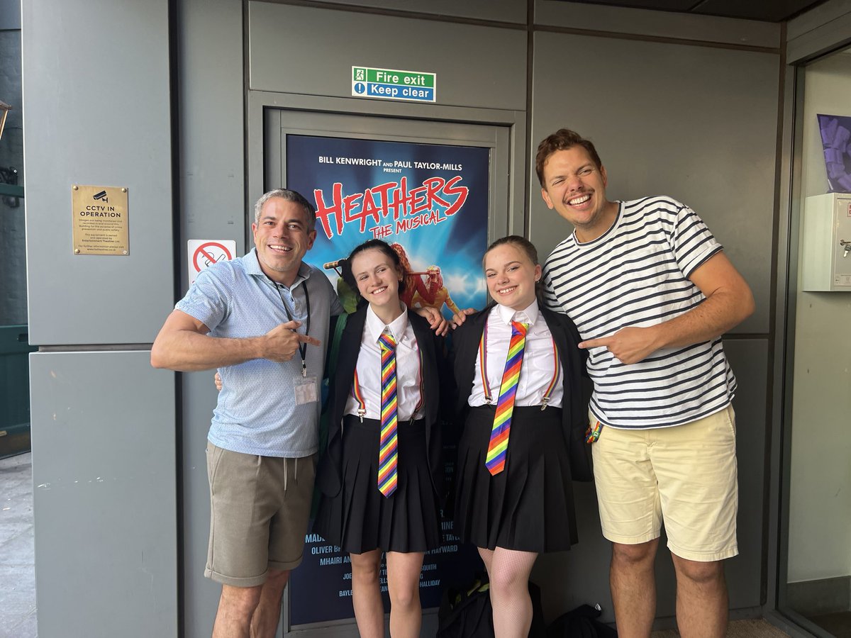 DanR0binson's tweet photo. Loving everyone coming dressed as the #deadgayson Dad's! @OliverWBrooks Thank you!!!! Still waiting for a Principle Gowan! 🏳️‍🌈 @HeathersMusical https://t.co/etfdIFk5ia