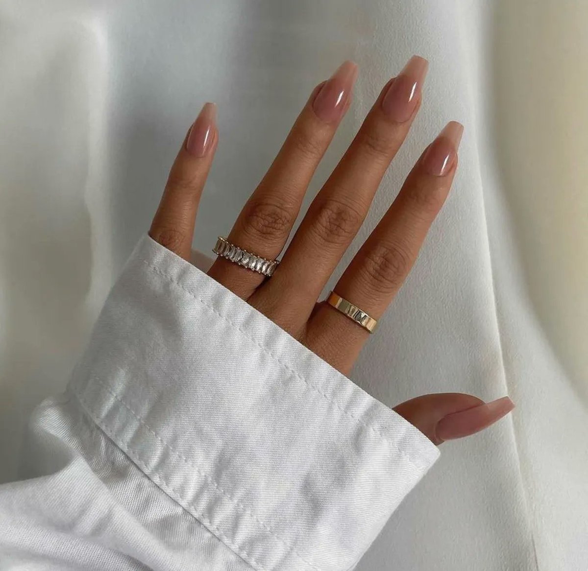 npdirect's tweet image. A timeless, classy set 😍 Using @kissproducts

Shop the brand now on Nail Polish Direct and choose from our range of different lengths and shapes 🤍

📷 @katrinaostler

Free UK Delivery on all orders 🤍 #KISSnails #BareButBetternails #notd #nailstagram #nudenails #npd