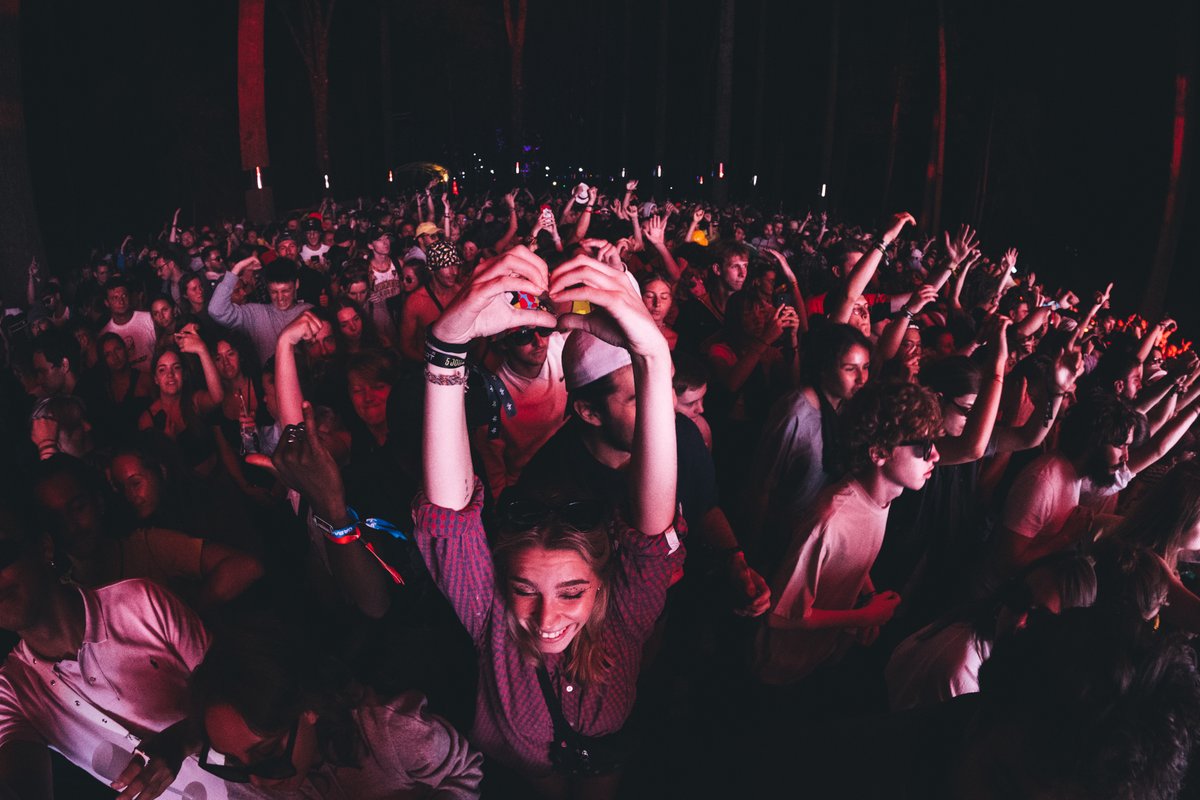 💚 MERCI À TOUS 💚
5 jours
125 000 personnes
tout autant de sourires
quelques gouttes de pluie 
du soleil
et beaucoup de chaleur humaine

À l'année prochaine 💫

© <a href="/DarkRoom_Web/">Page officielle</a> · G. MORISSET