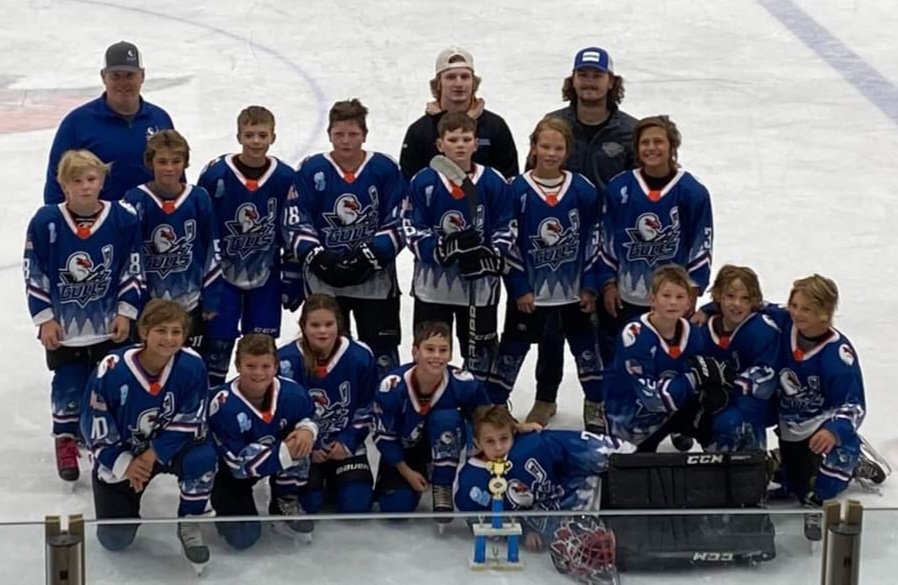 LakesAreaGulls's tweet photo. Congratulations to our Gulls 2011 Blue on their 2nd place finish in the Combat Cup this weekend! https://t.co/chMaNq3kZ3