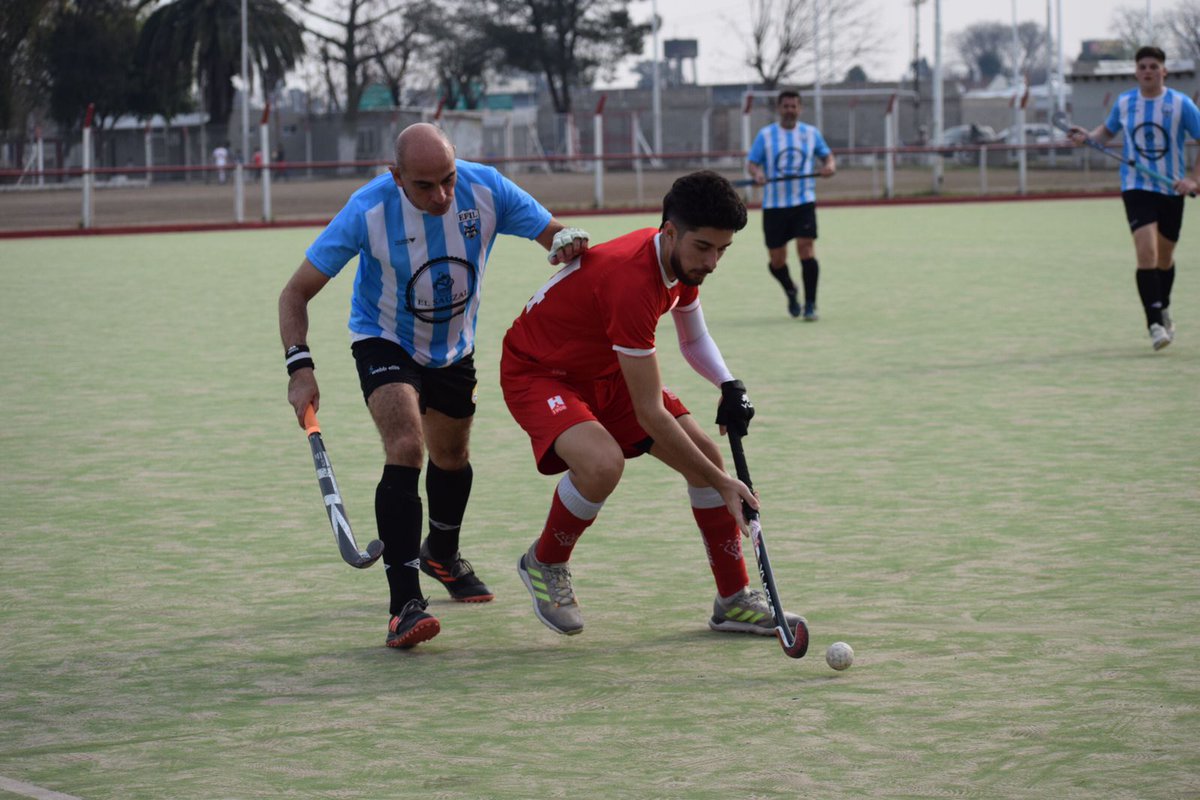 quemerodelsurok's tweet photo. 🏑#HockeySobreCésped
🏆 #TorneoMetropolitano
➡️C1 -Ronda 2 Fecha 5
📍 La Quemita
⚔ #Huracán 🆚️ #EFILobos
👉Intermedia 0-3
👉Primera 5-0
🎈Aaron Loto - Victor Mamani x2- Ángel Lucena-Jorge Hernández
📸 Instagram angeless.torress
🔥 #VamosQuemeros https://t.co/SA1LkMKrLK