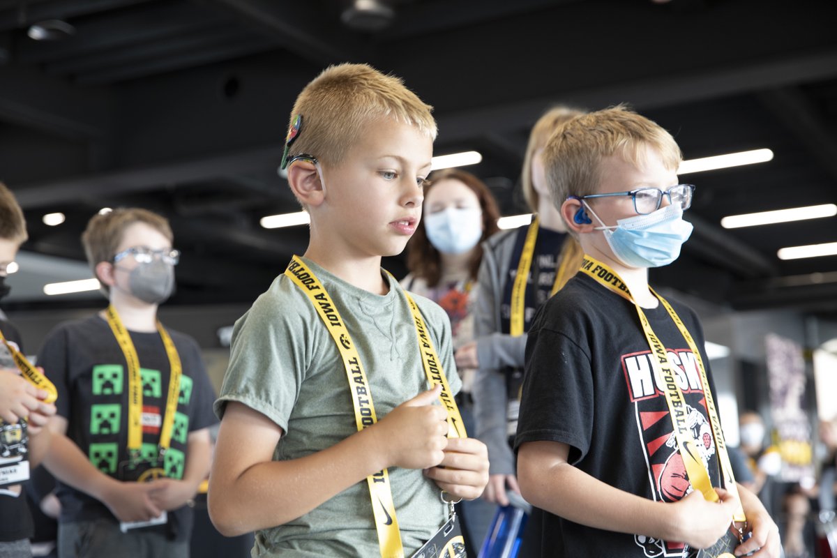 UIowaCLAS's tweet photo. .@HawkeyeFootball player Kelby Telander recently shared his personal hearing loss story during UISPEAKS, a summer camp designed to build communicative confidence for kids aged 7-17 who stutter or have hearing loss. https://t.co/AKQgifJ7Zk https://t.co/oA4lpxfq9t