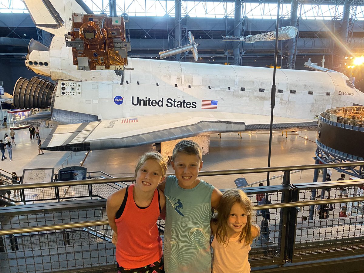 MsKniffen tweet media