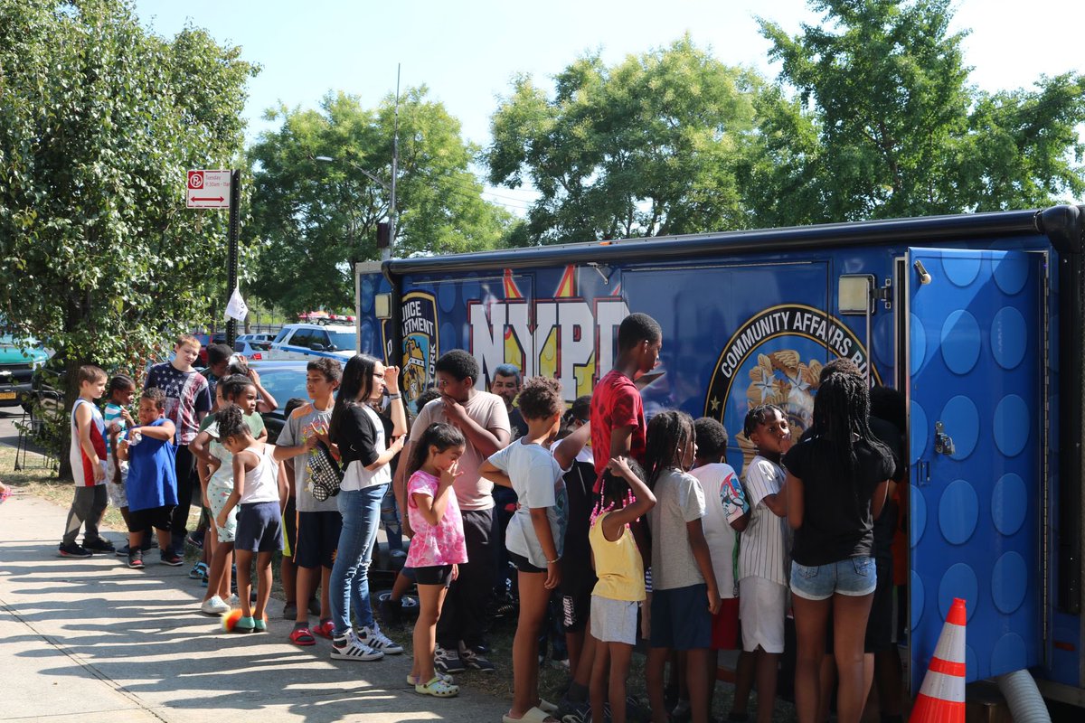 Monique49930804's tweet photo. Throggs Neck Family Day 2022 https://t.co/HcZNfUkdQ1