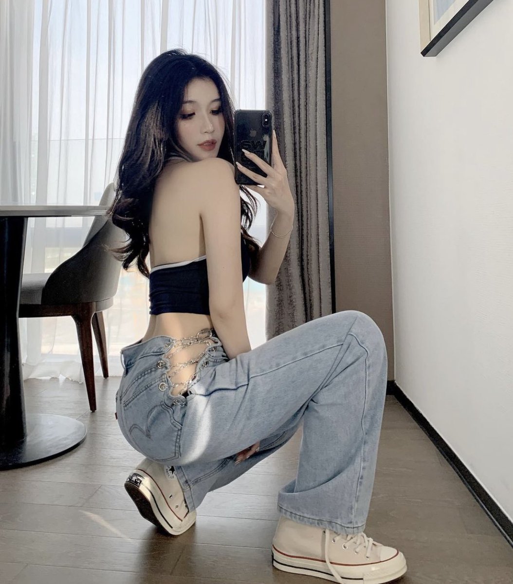 xiaxiajessica's tweet photo. 爱我就给我呀😛#射屏 https://t.co/qnVLLQo1Ea