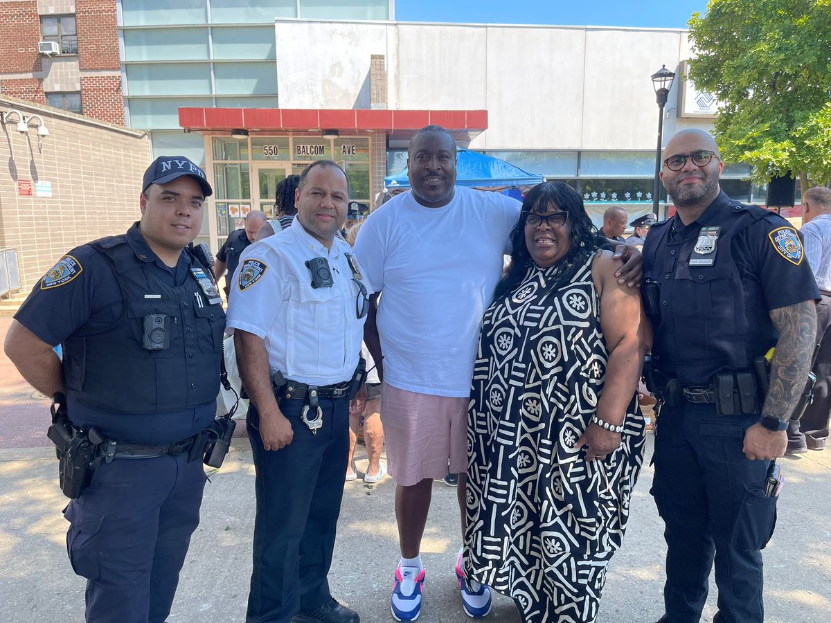 Monique49930804's tweet photo. Throggs Neck Family Day 2022                  Thank you for all the love ❤️ 💙 and support!!! https://t.co/z0EWsVlr9q