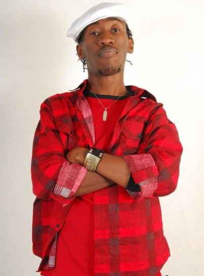 DJSADIC's tweet photo. Escorting you to the cold room was tough my bro. Seeing your lifeless body beeing taken away was heartbreaking. Sad night indeed. Shine on your way King Ngash 💔 https://t.co/pOFC4pHAe4