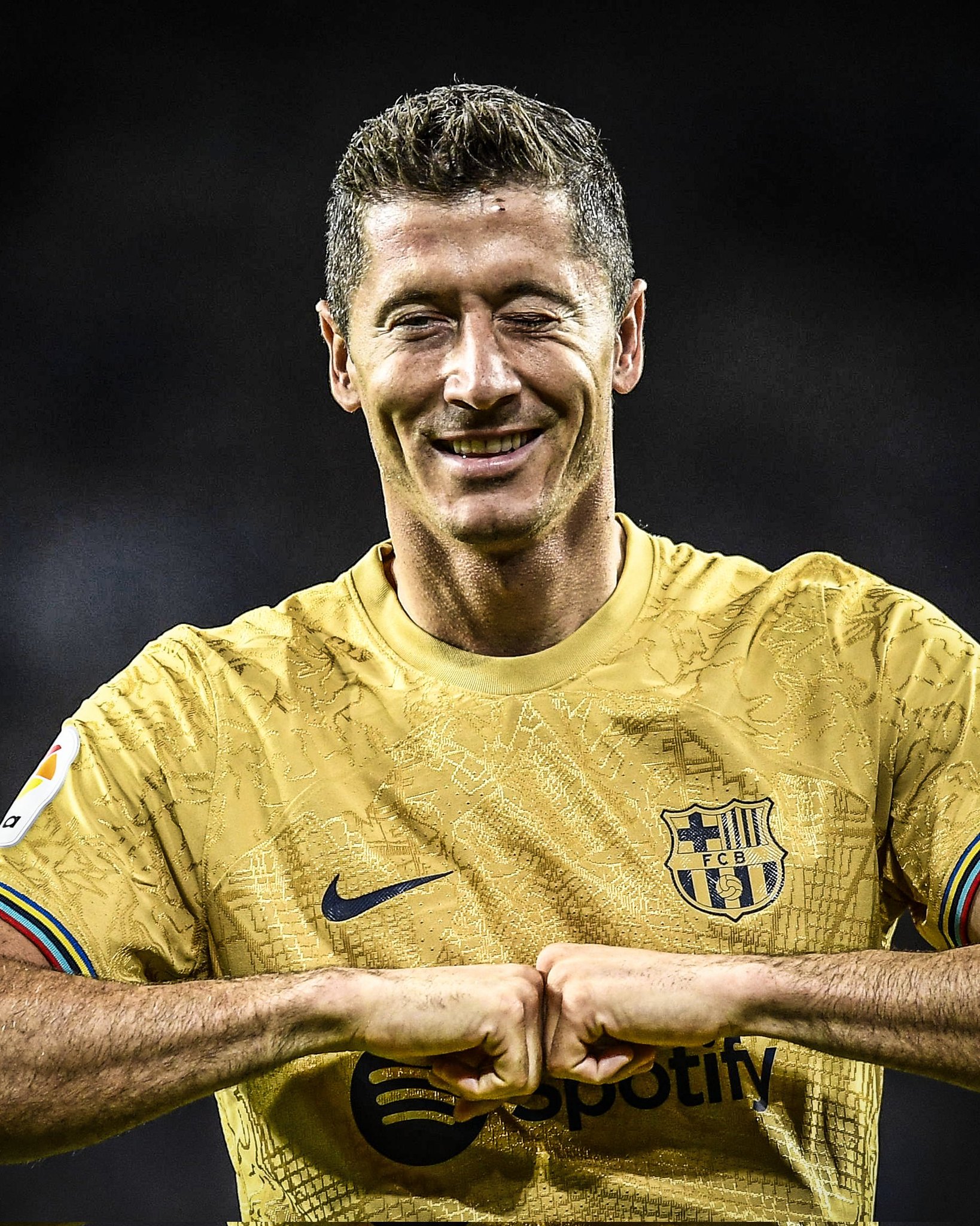 Happy 34th birthday, Robert Lewandowski.

Two goals to mark it. Not bad at all.  