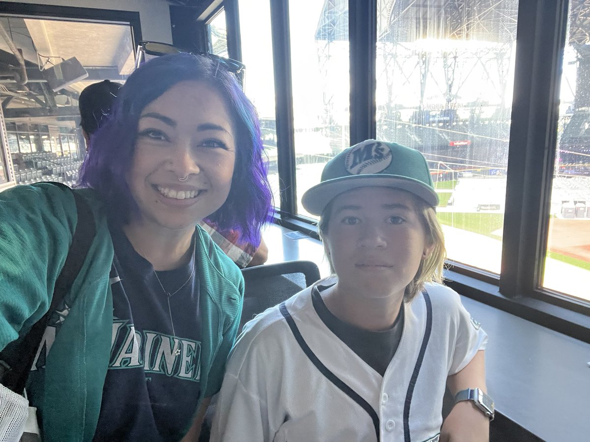 SallyStanfill's tweet photo. Thank you, @Mariners staff for a great tour! #PhotoDump
@SeaUsRise #WhereiRoot @RyanDivish #KyleSeager #DaveNiehaus https://t.co/uOdW21be5t